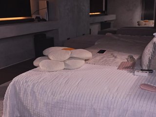 AlexisGrays
