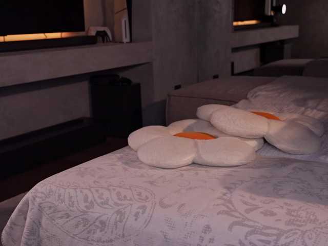 AlexisGrays's BongaCams profile