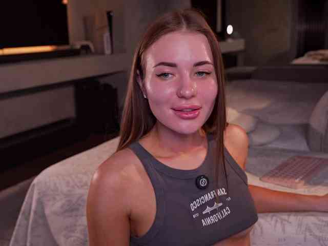 AlexisGrays webcam