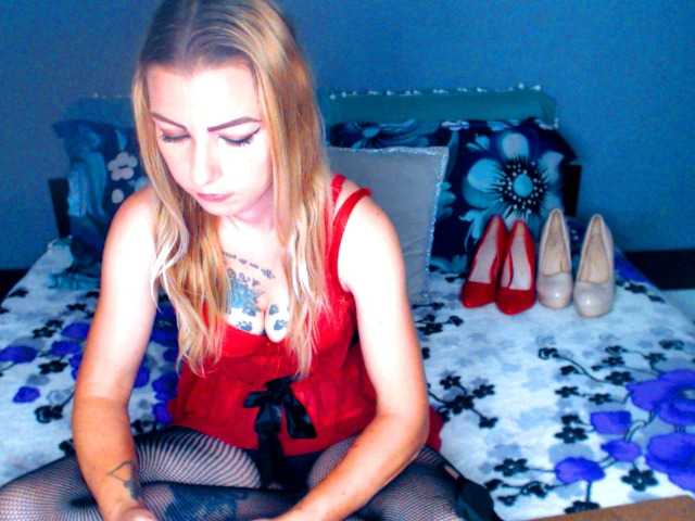 hotdirtyalice live cam on BongaCams