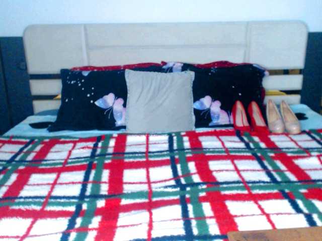 hotdirtyalice live cam on BongaCams