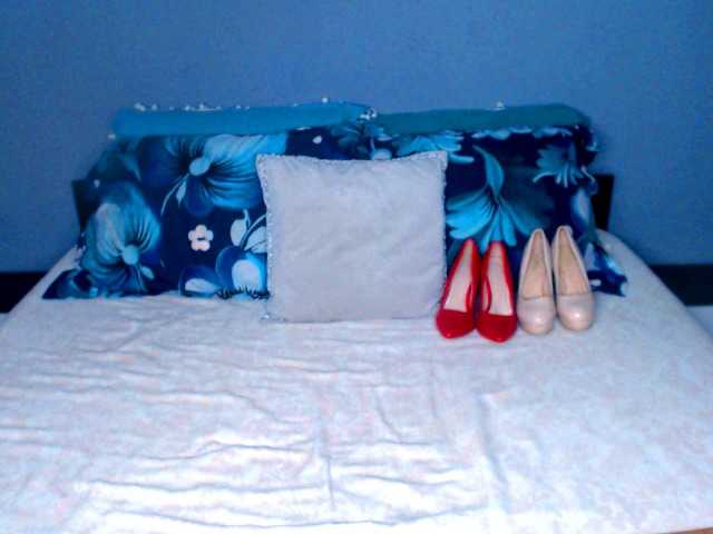 hotdirtyalice live cam on BongaCams