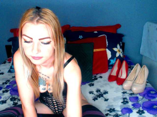 hotdirtyalice's BongaCams show and profile