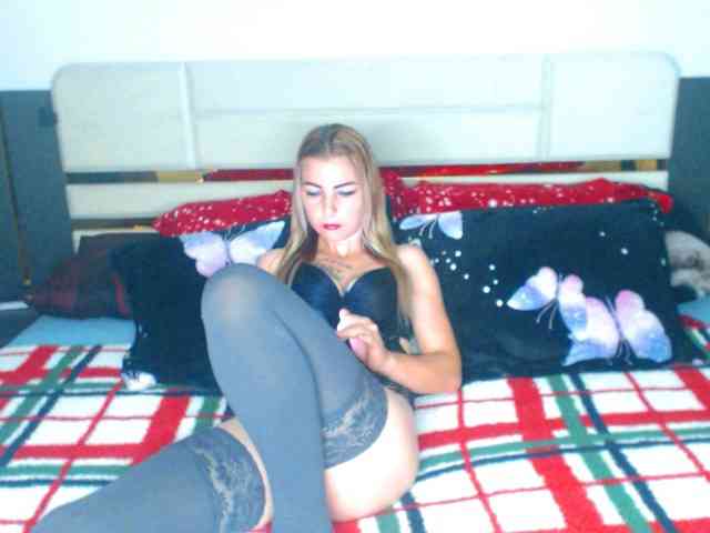 Modèle: KatyloveDirty