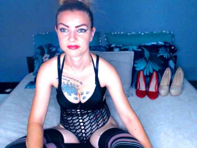 katyloveDirty webcam