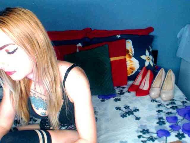 katyloveDirty webcam