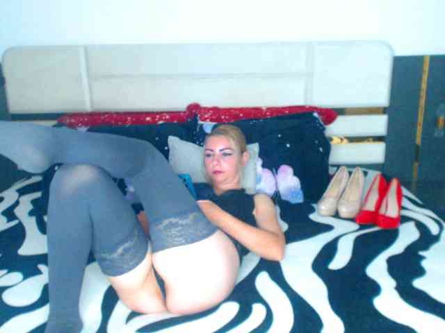 katyloveDirty webcam