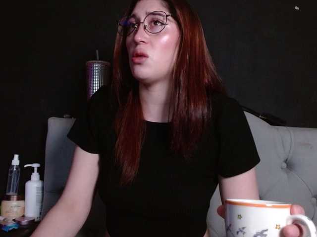 Red-moonn live cam on BongaCams