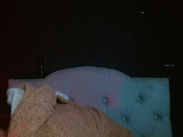 Red-moonn live cam on BongaCams