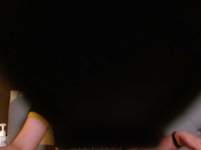 Red-moonn live webcam show