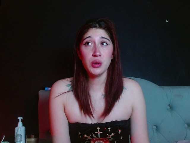 Red-moonn live cam on BongaCams