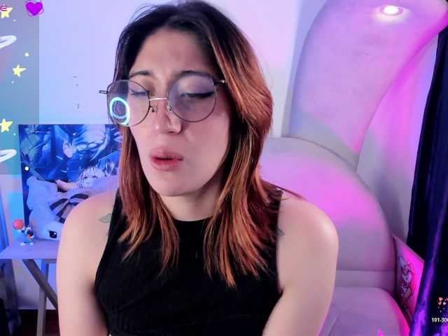 Red-moonn live cam on BongaCams