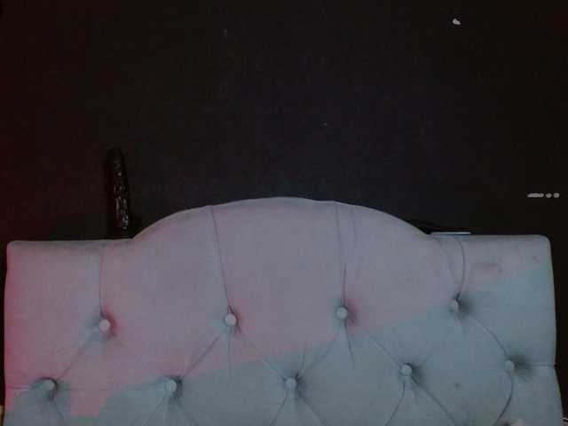 Red-moonn live cam on BongaCams