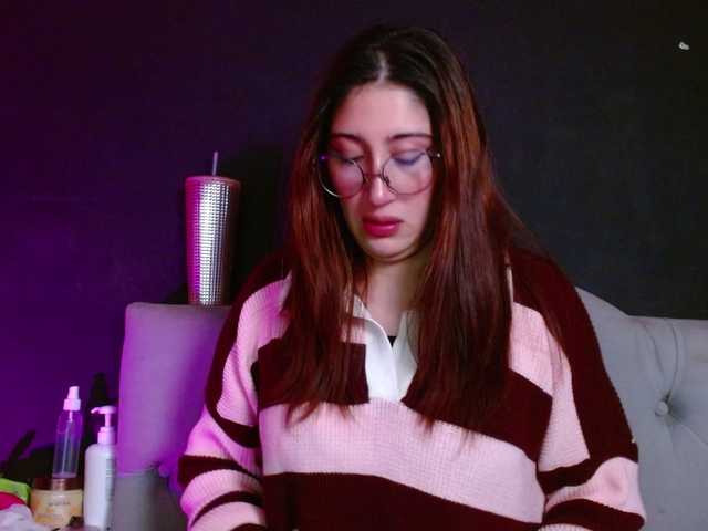 Red-moonn live cam on BongaCams