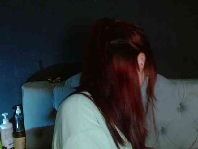 Red-moonn webcam