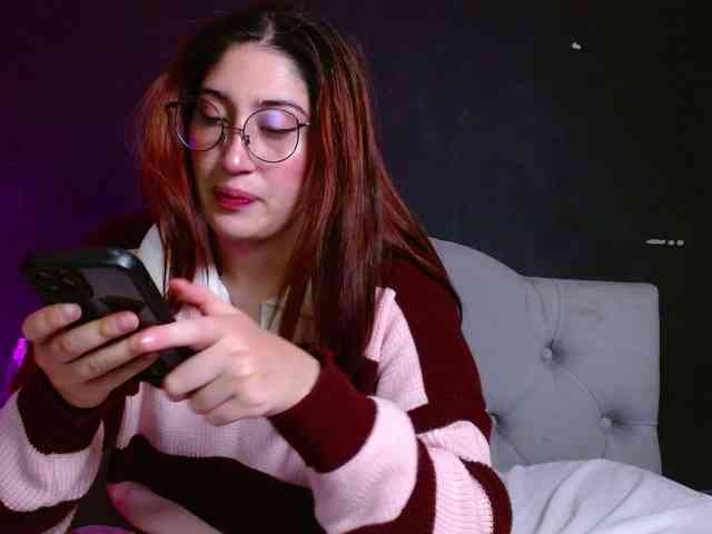 Red-moonn webcam