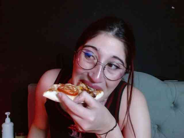 Red-moonn webcam