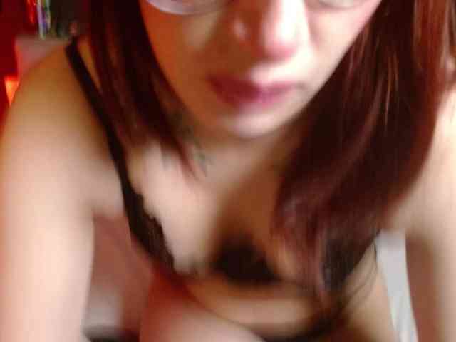 Red-moonn webcam