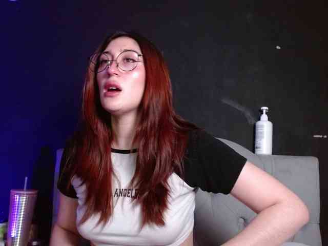 Red-moonn webcam