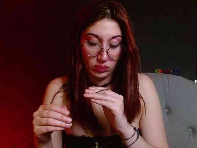Red-moonn webcam