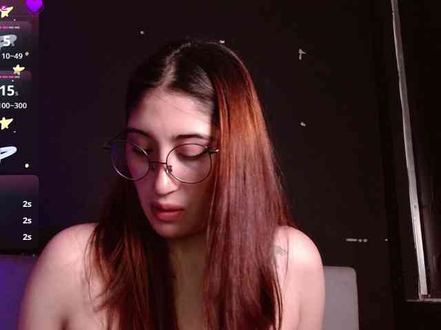 Red-moonn webcam