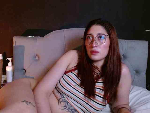 Red-moonn webcam