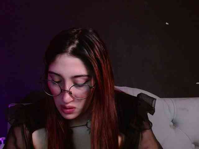 Red-moonn webcam
