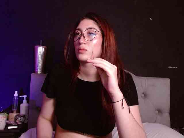 Red-moonn webcam