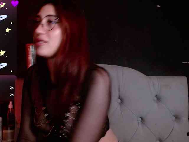 Red-moonn webcam