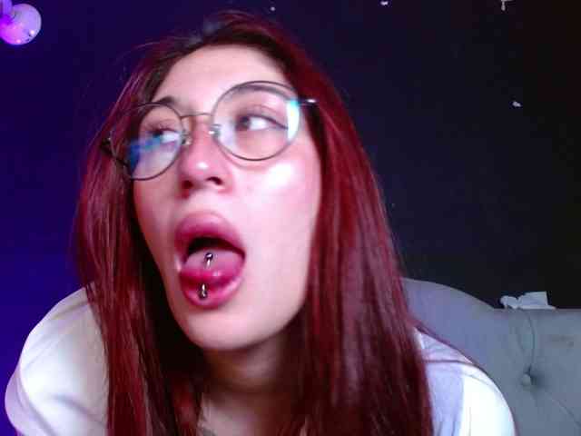 Red-moonn webcam