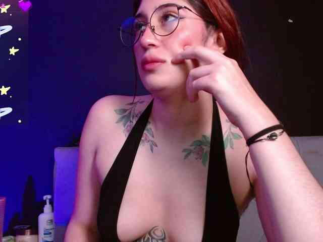 Red-moonn webcam
