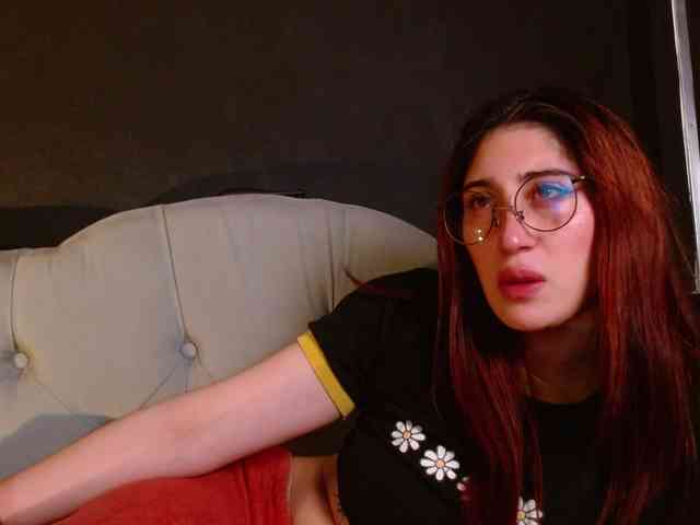 Red-moonn webcam