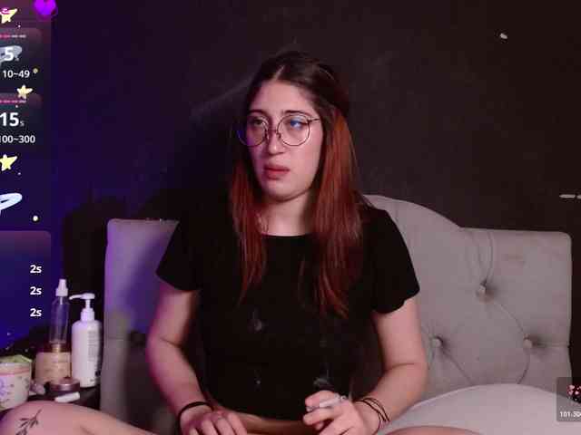 Red-moonn webcam