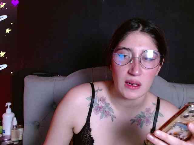 Red-moonn webcam