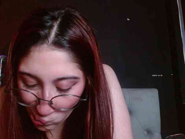 Red-moonn webcam
