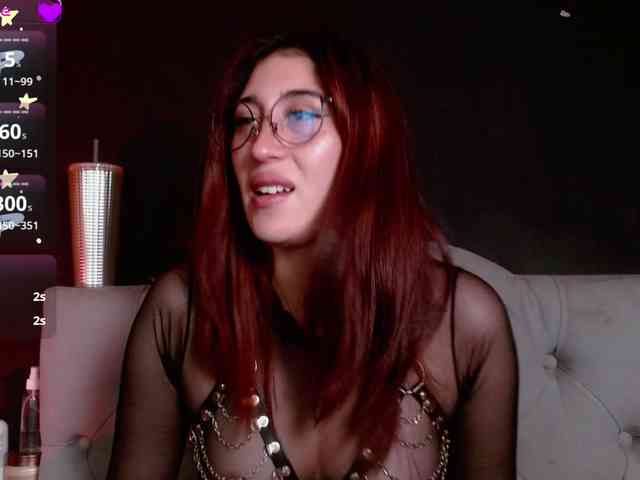 Red-moonn webcam
