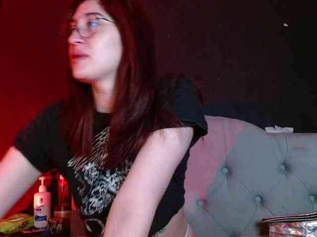 Red-moonn webcam