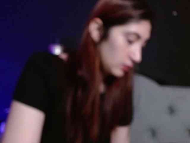 Red-moonn webcam