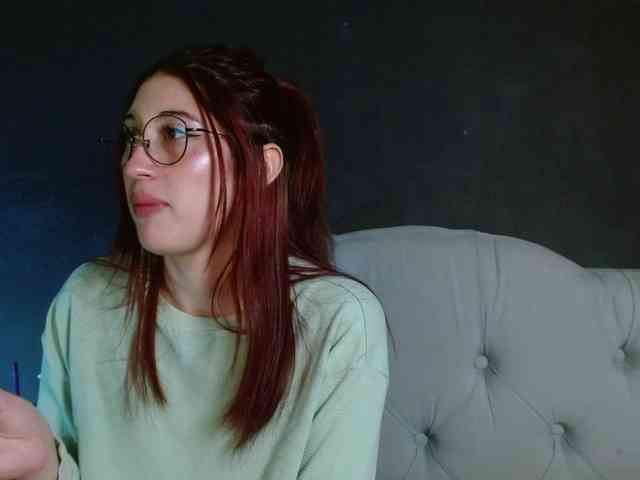 Red-moonn webcam