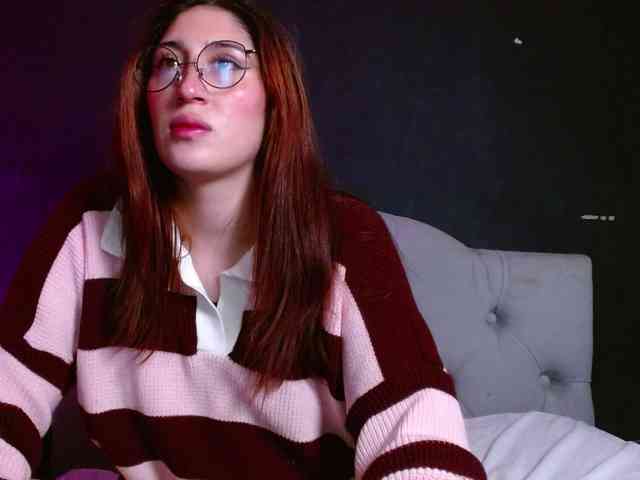 red-moonn's live room