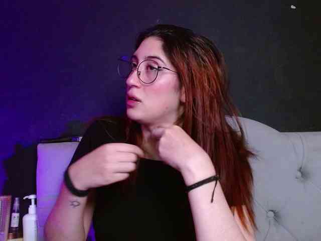 Red-moonn webcam