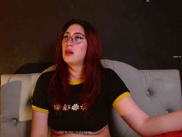live adult webcam Red-moonn