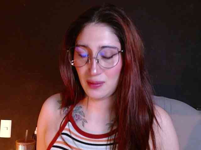 Red-moonn webcam