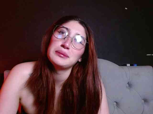 Red-moonn webcam