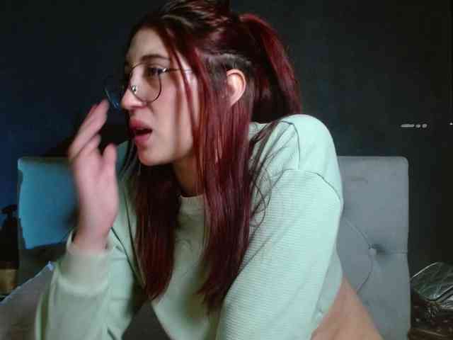 Red-moonn webcam