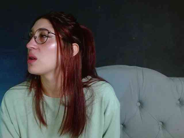 Red-moonn webcam