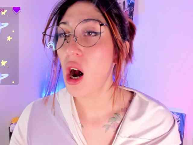 Red-moonn webcam