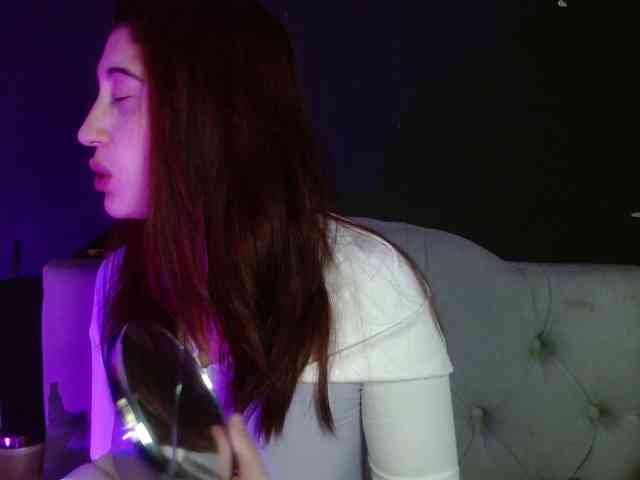 Red-moonn webcam