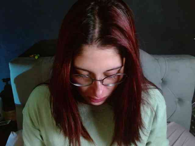 Red-moonn webcam