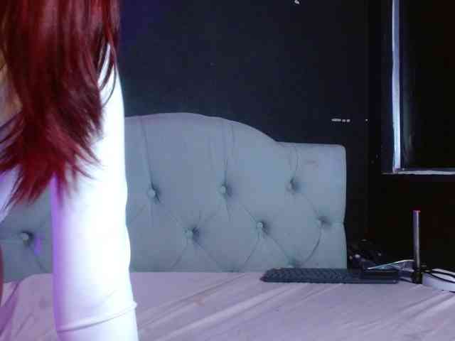 Red-moonn webcam